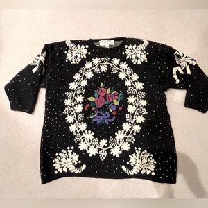 Vivian Wang Kitty Hawk Woman pullover Sweater